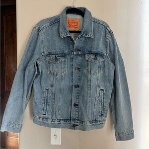 Levi’s Classic Trucker Denim Jacket Light Wash Vintage Fit Y2K Waterless M